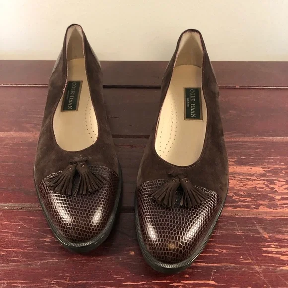 Cole Haan Women's Brown Suede/Leather Flats with Tassel Size 9AA NWT - Picture 4 of 9
